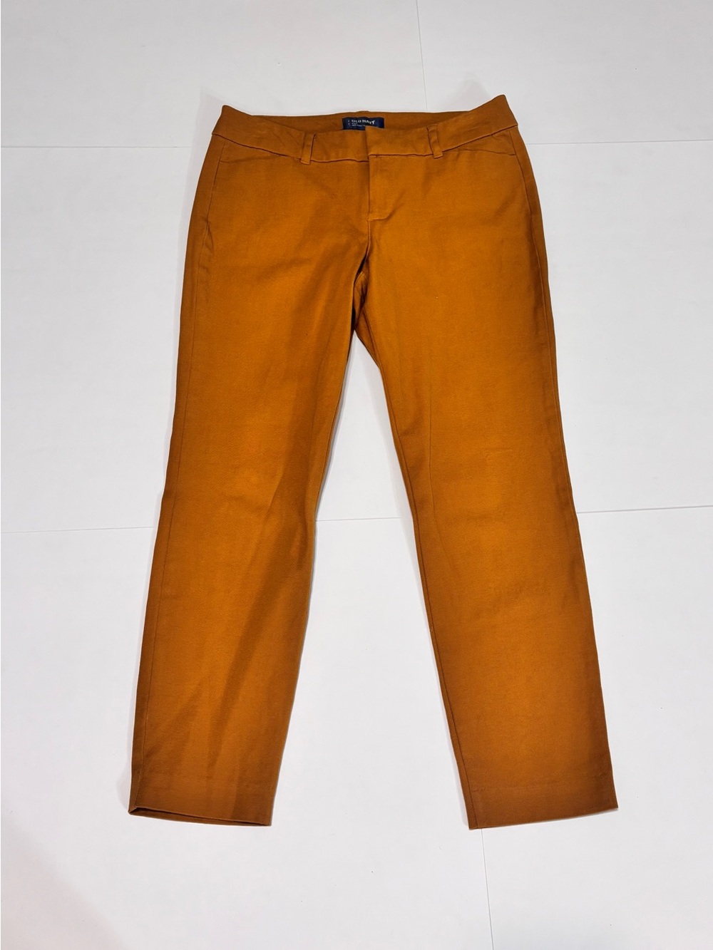 Old Navy Chino Pants in Burnt Orange Size 8
Regular